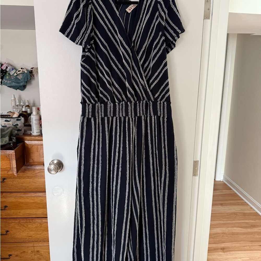 Anthropologie textured navy and white jumpsuit! 3X